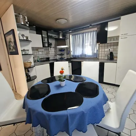 Apartament Apartma Regrat Lesce (Upper Carniola)
