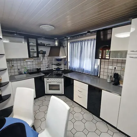 Apartma Regrat *